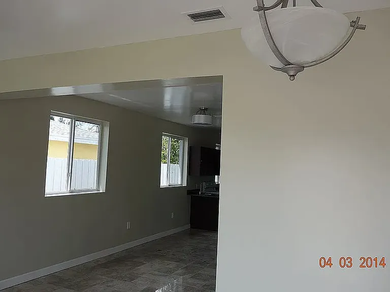 8861 SW 127th Ter — Photo 4