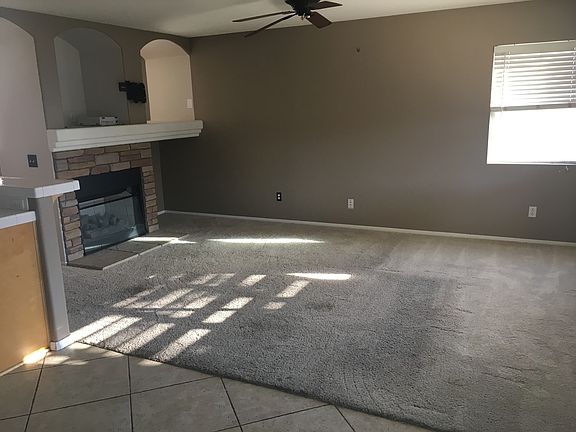 Big family room with fireplace