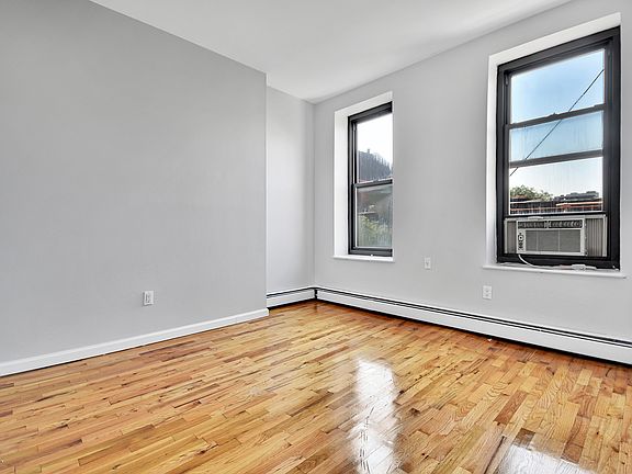 5th image of 307 E 105th St APT 5