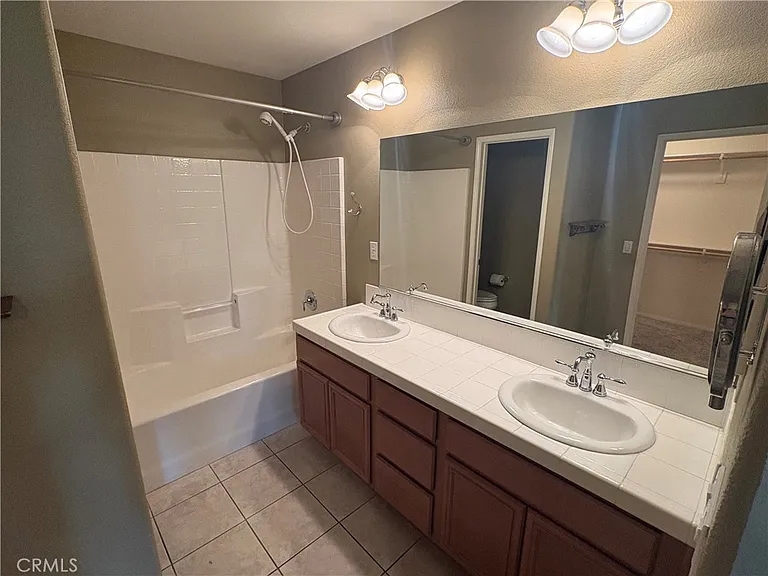 29130 Portland Ct — Photo 25