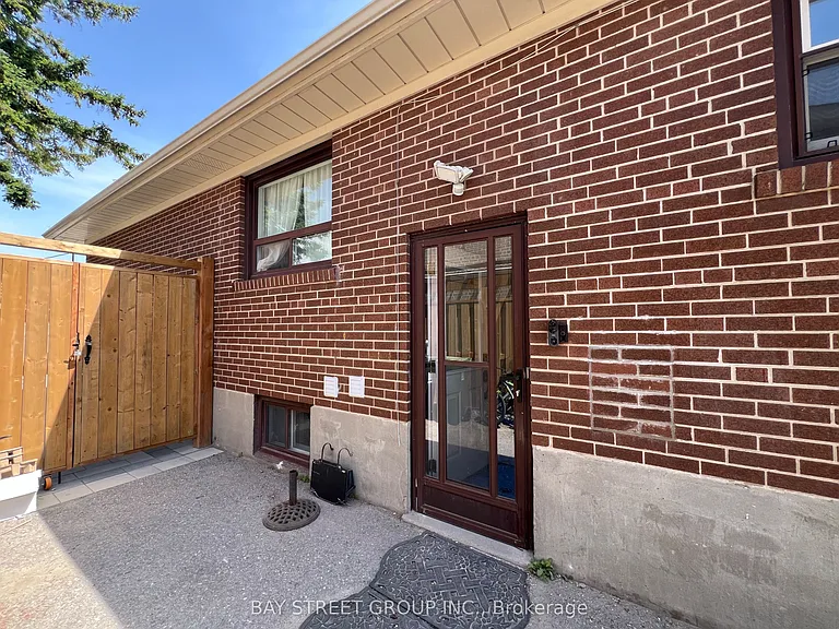 155 Roywood Dr #BASEMENT — Photo 11