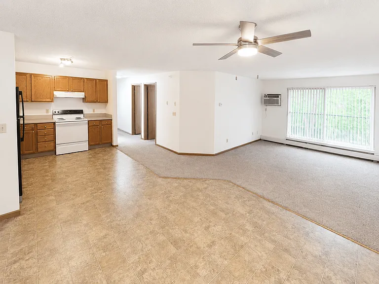 Dove Tree Apartments — Photo 52