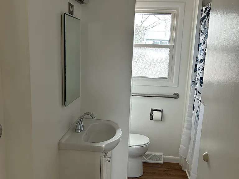 Full bath with plenty of storage!