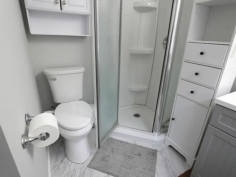 72 Sherwood Ave — Photo 29