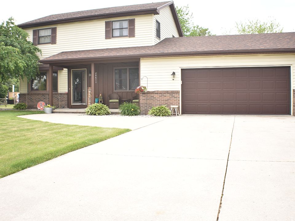 1st image of 28611 Cedar Ln