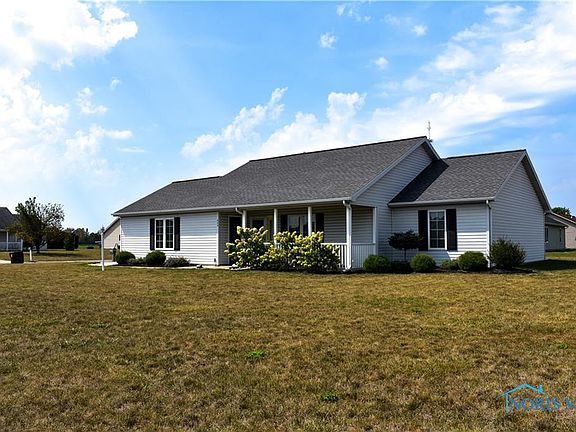5th image of 828 Greenbriar Dr