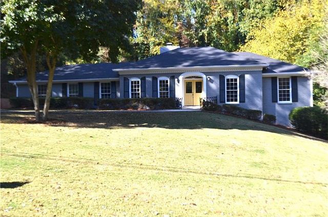 1st image of 2472 Lauderdale Dr