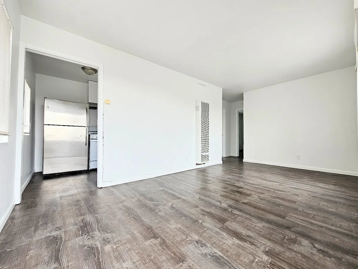2 bed, 778 sqft, $2,295 — Photo 3