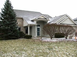 811 Ivy Creek Cv, Fort Wayne, IN
