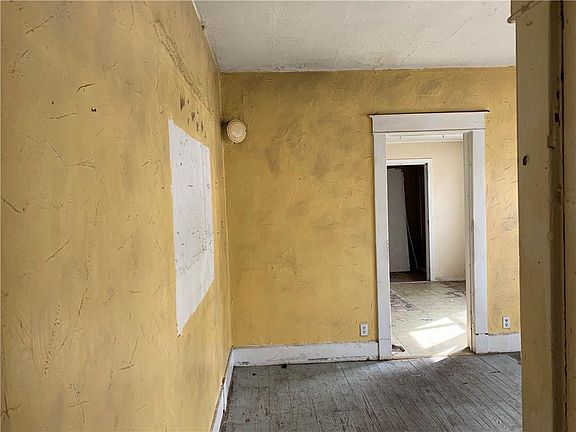 4th image of 501 S Holmes Ave