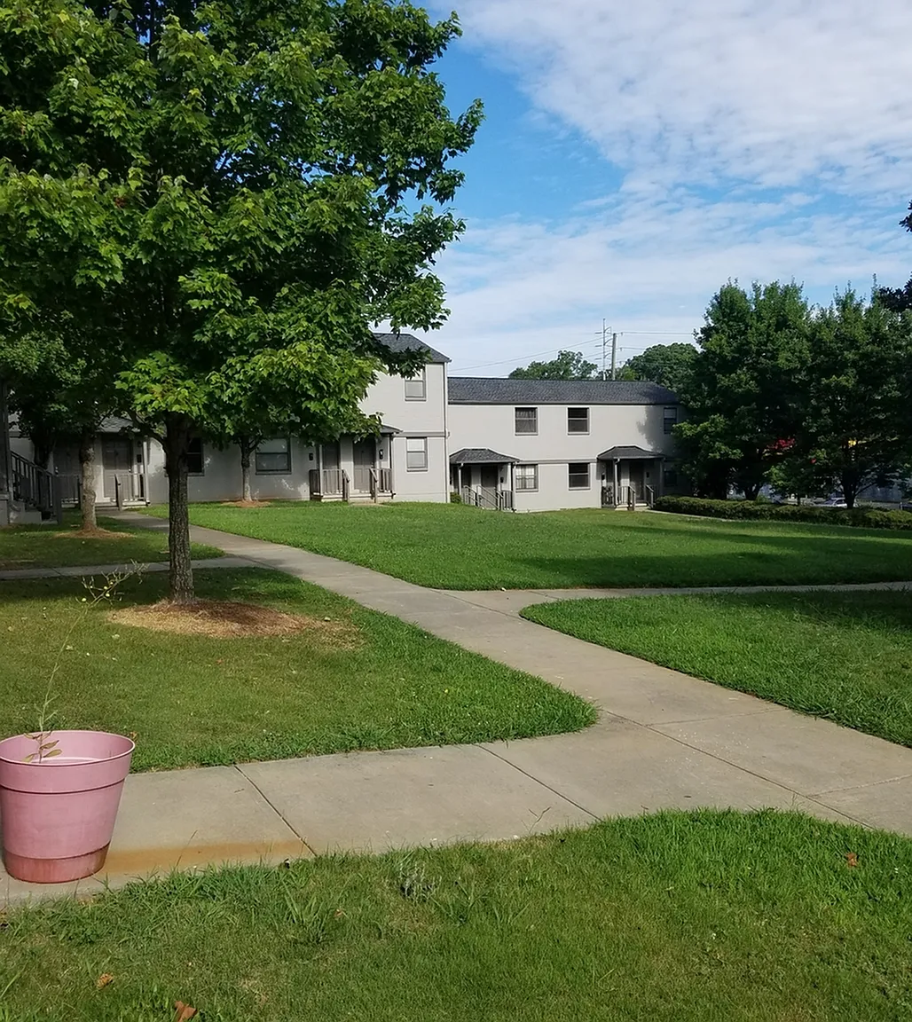 1209 Memorial Drive — Photo 3