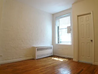 Rented by Uptown Property Group