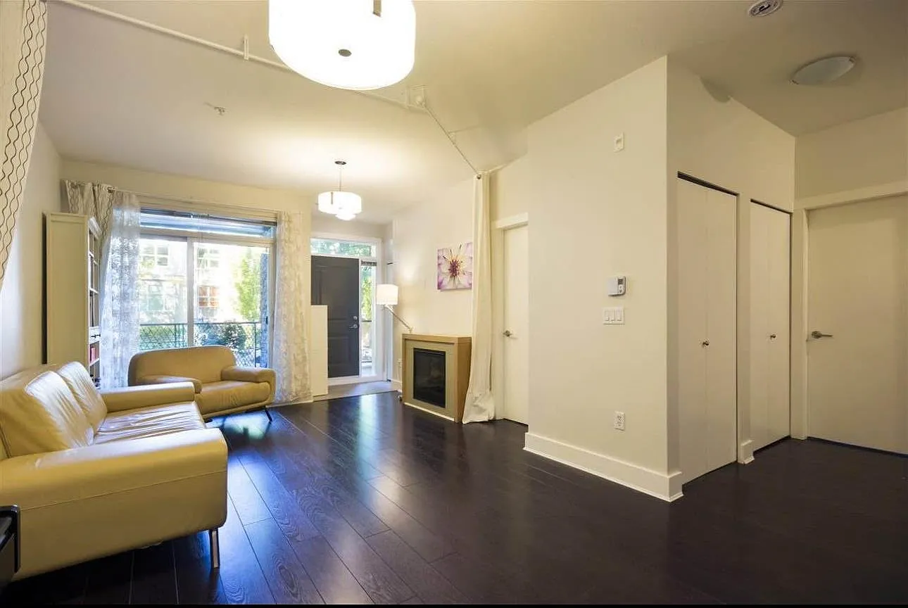 2 bed, 900 sqft, $3,500 — Photo 3
