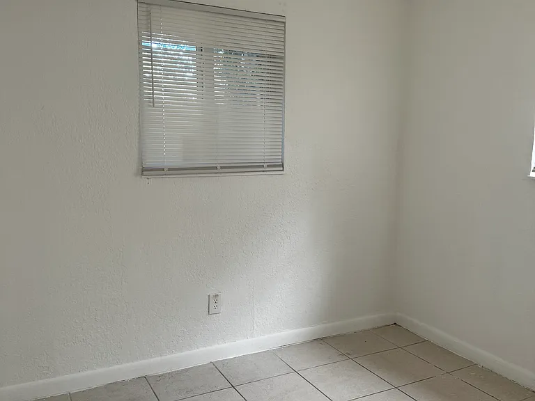 740 NW 4th Ave #2 — Photo 4