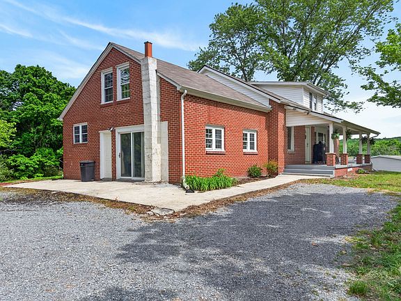 3rd image of 3065 Rocky Springs Rd