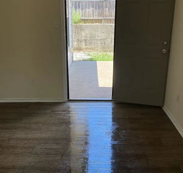1105 Weston Dr — Photo 4