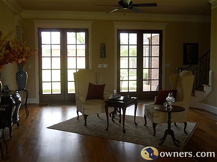 LR w french doors to back patio