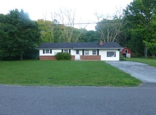 1749 Sulphur Springs Rd, Clinton, TN 37716