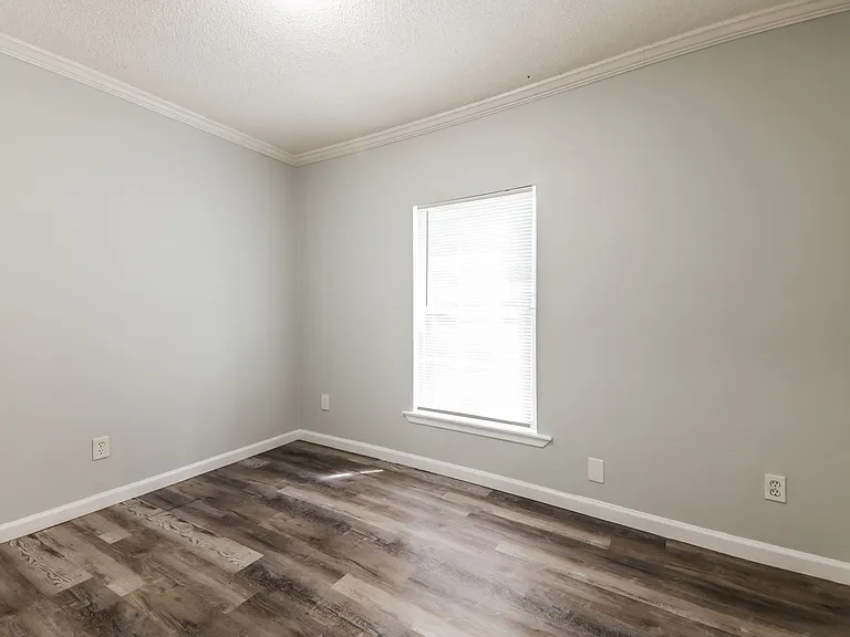 2536 Kool Ave — Photo 13