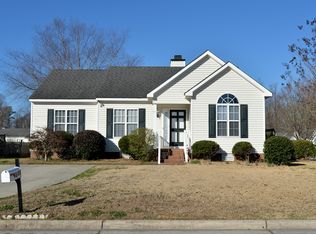 4433 Surrey Meadows Dr, Winterville, NC 28590