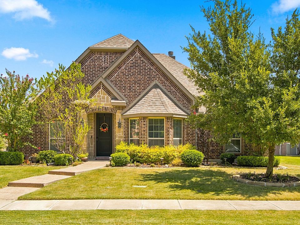 1st image of 6828 Flicker Ln