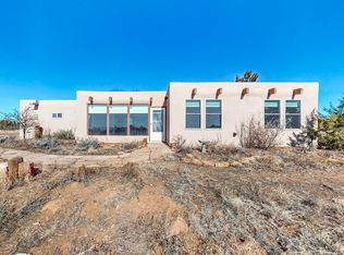 16 Encantado Cir, Santa Fe, NM 87508