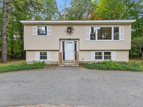 19 Maplewood Avenue, Windham, ME 04062