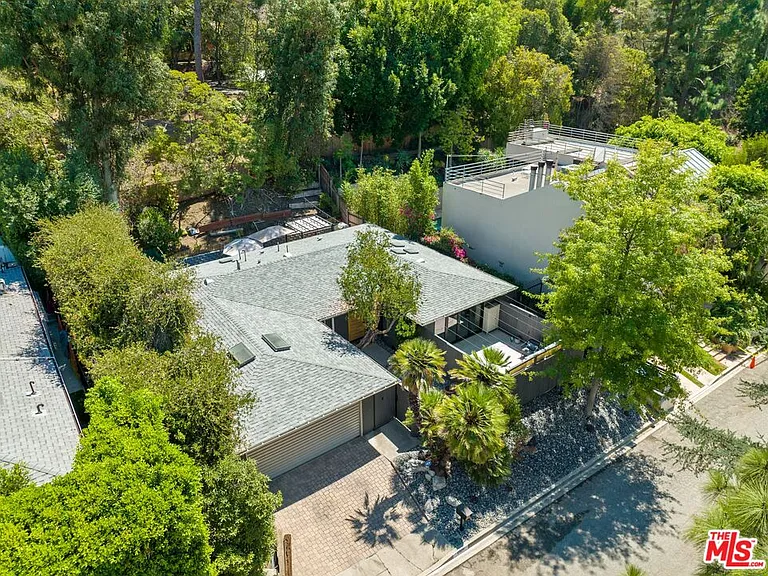 2820 Nichols Canyon Pl — Photo 47