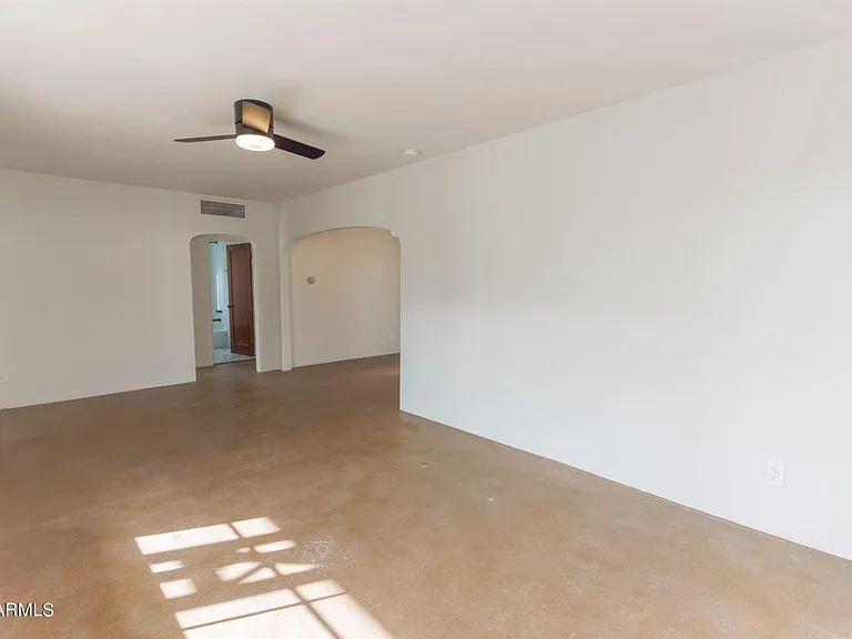 1414 E Palm Ln — Photo 8