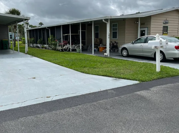 619 Waveside Dr, Melbourne, FL 32934