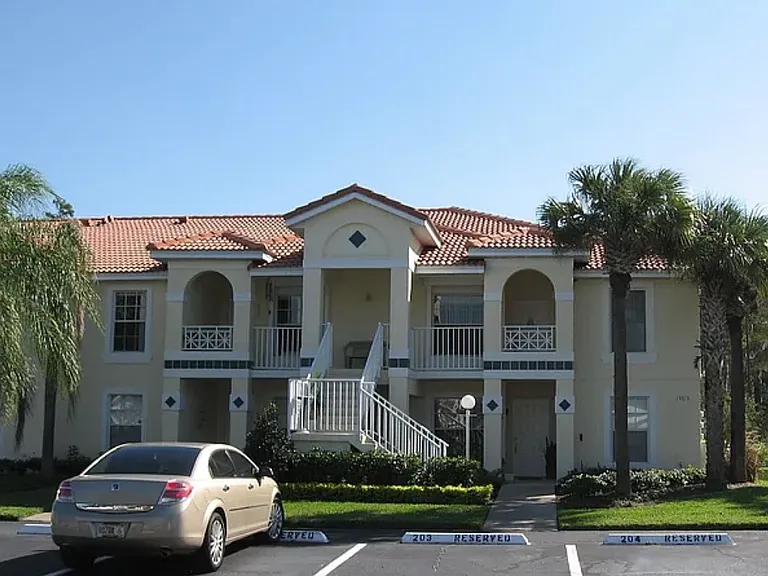 13815 Timberland Dr #201 — Photo 1