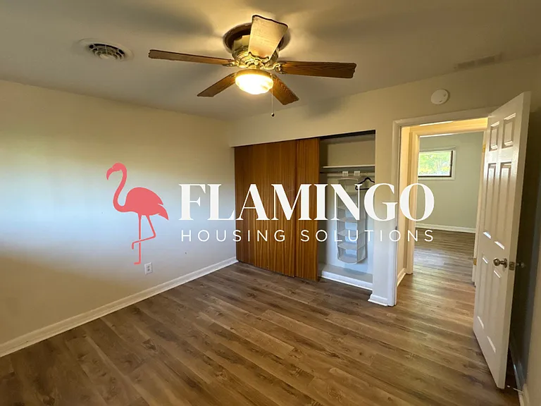 305 E Whittier Ave — Photo 9