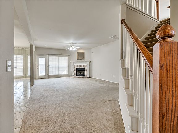 3rd image of 3006 W G St