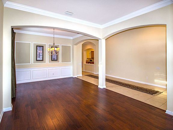 4th image of 31104 Creekridge Dr