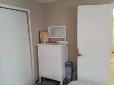 5th image of 304 SE 12th St