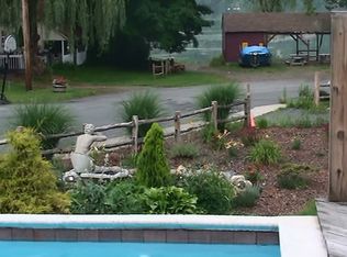 34 Alpine Dr, Sandy Hook, CT 06482