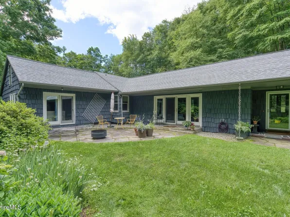 27B Oxbow Rd, Great Barrington, MA 01230