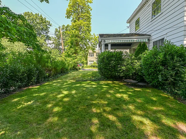11 Maple Ave — Photo 39