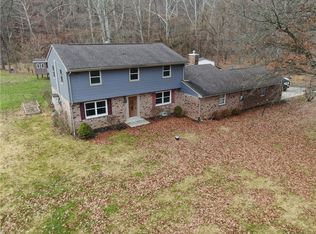 808 Lone Pine Rd, Amity, PA 15311