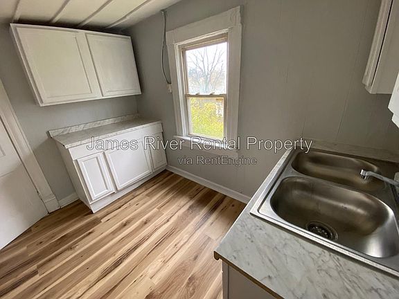 3rd image of 1519 Campbell Ave #A-b
