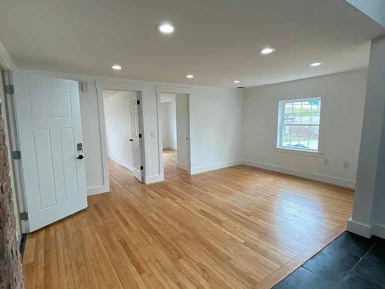 109 Main St — Photo 14