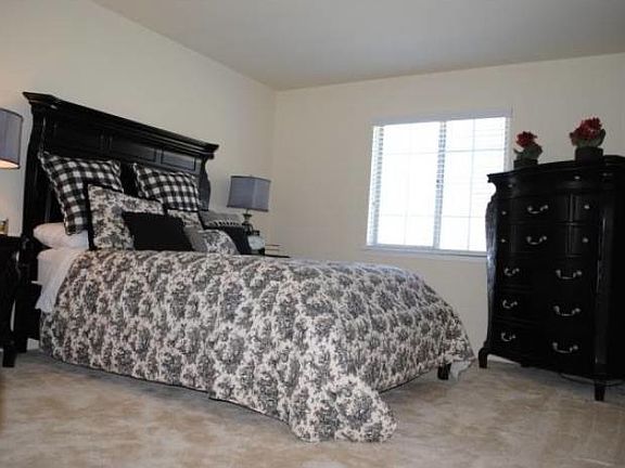 3rd image of 1920 Woodbury Dr APT 5012