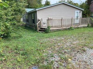 21 Cedar St, New London, OH