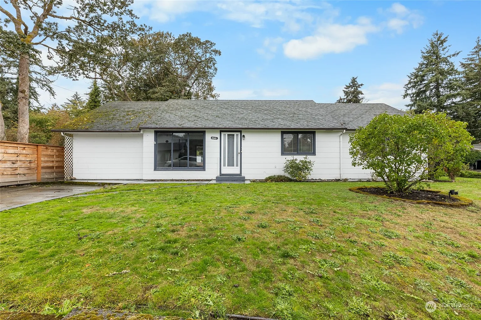 9542 Dekoven Drive SW photo 1
