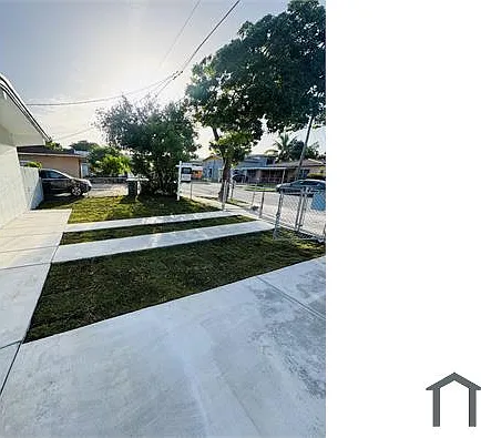 1170 NW 25th St — Photo 14