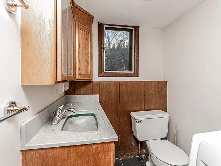 144 S Dartmouth Dr — Photo 36