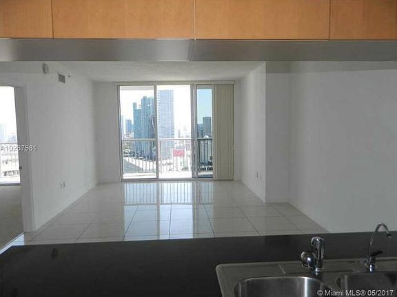3rd image of 1750 N Bayshore Dr APT 3512
