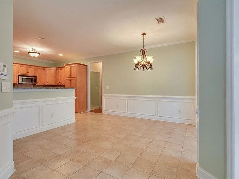 2513 Grier Cir — Photo 13