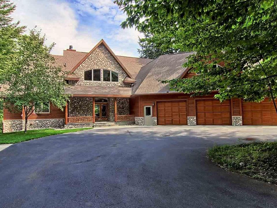 1st image of 1651 Torch Lake Dr NW