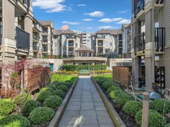 215 12th St #505, New Westminster, BC V3M 4H4